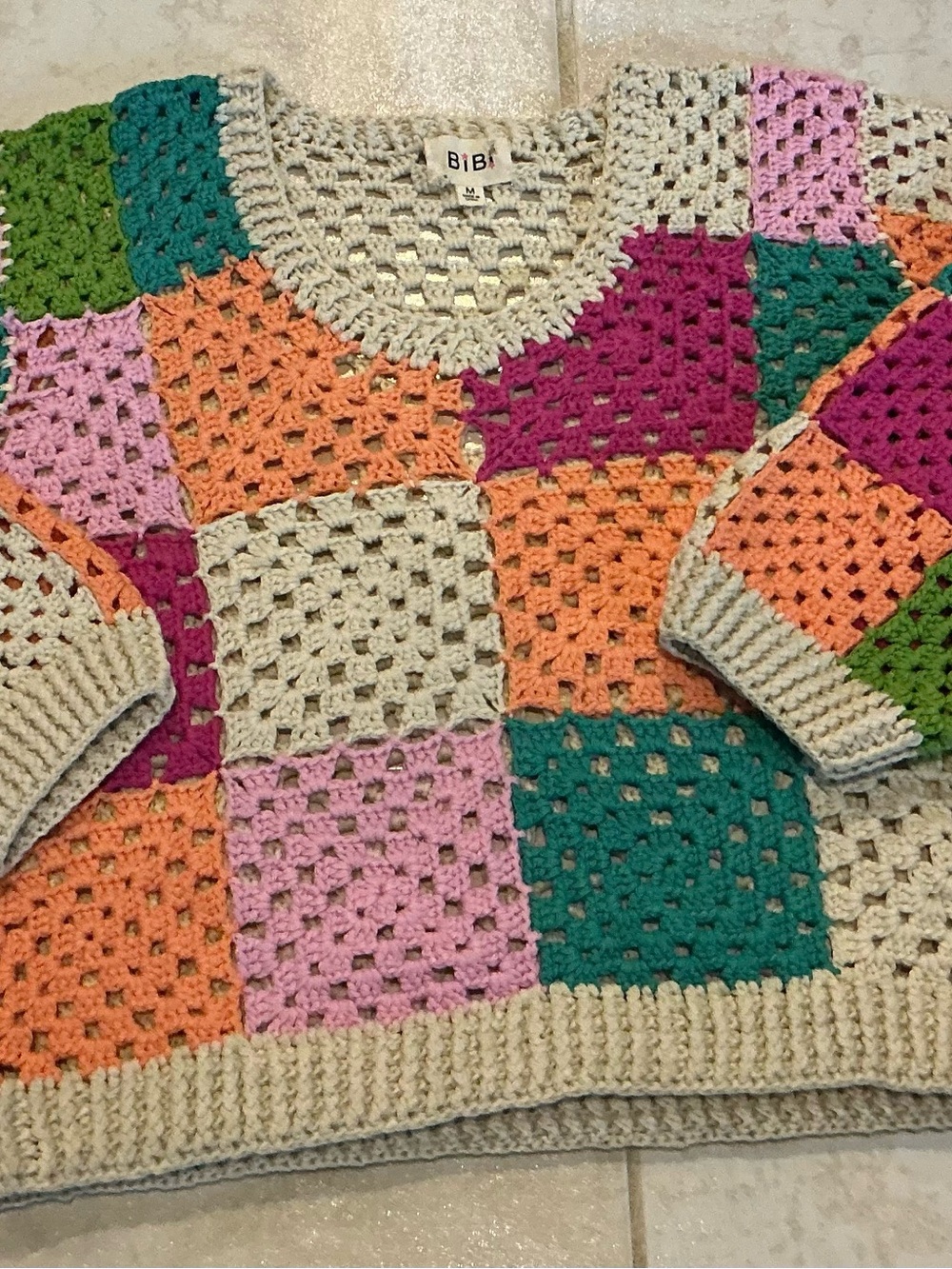 Women’s crocheted‎ colorblock long sleeve pullover cropped open knit sweater M